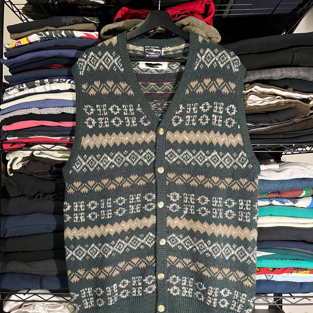 Patterned Green Cardigan Vest